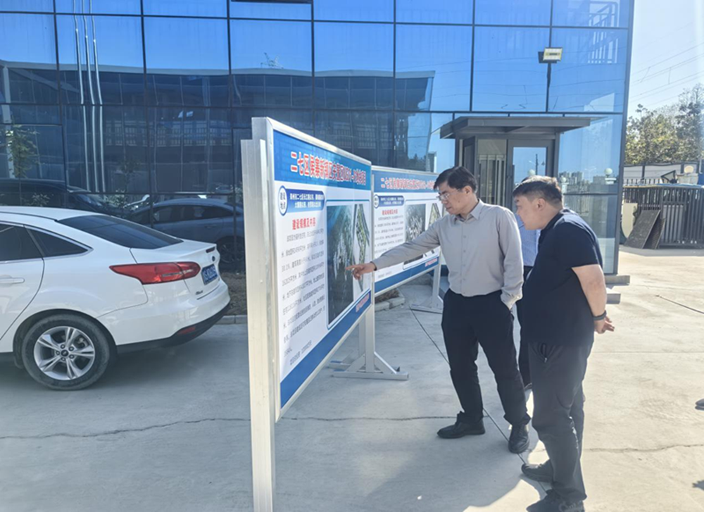 鄭州市建設投資集團有限公司黨委書記、董事長汪洋到侯寨新鎮(zhèn)區(qū)安置區(qū)項目調(diào)研項目建設工作